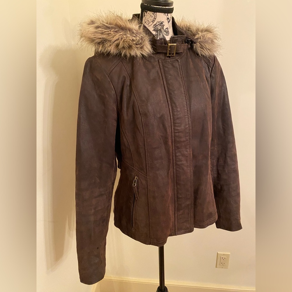 100% Suede Danier W Faux Fur Lined Hood Bomber Jacket lined - Size Med EUC